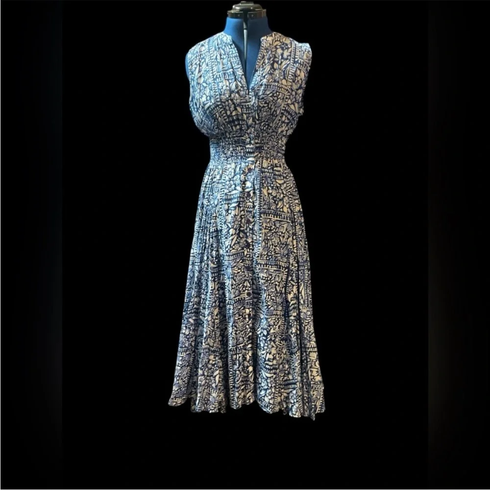 Chelsea & Theodore Blue and White Patterned Midi Dress - Picture 1 of 7